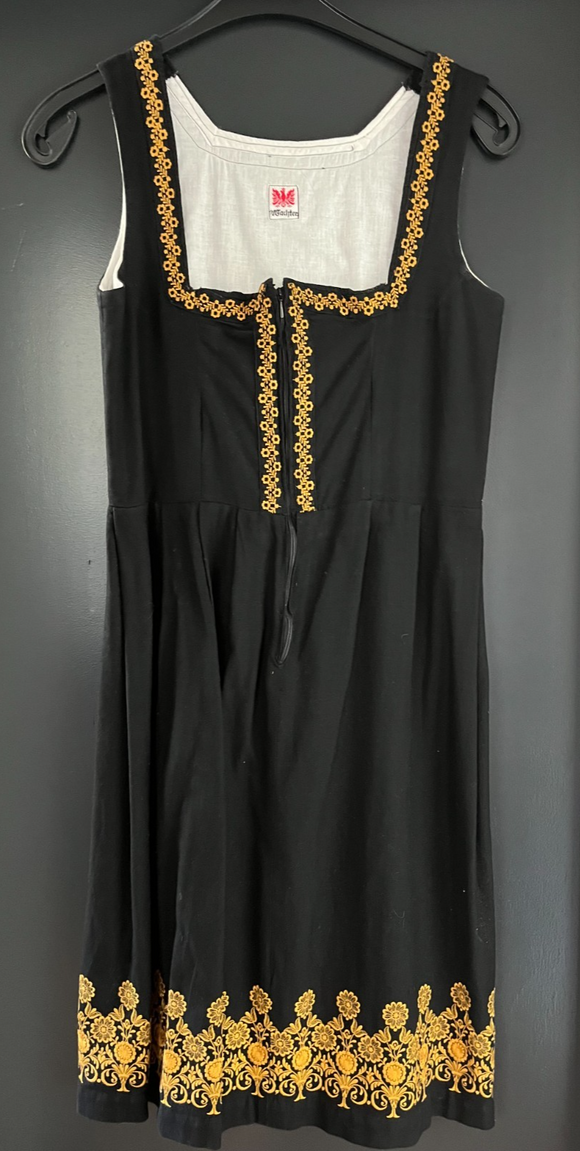 Damen Trachten Dirndl ärmellos schwarz mit Stickerei ca. Gr. 40 v. Wachter