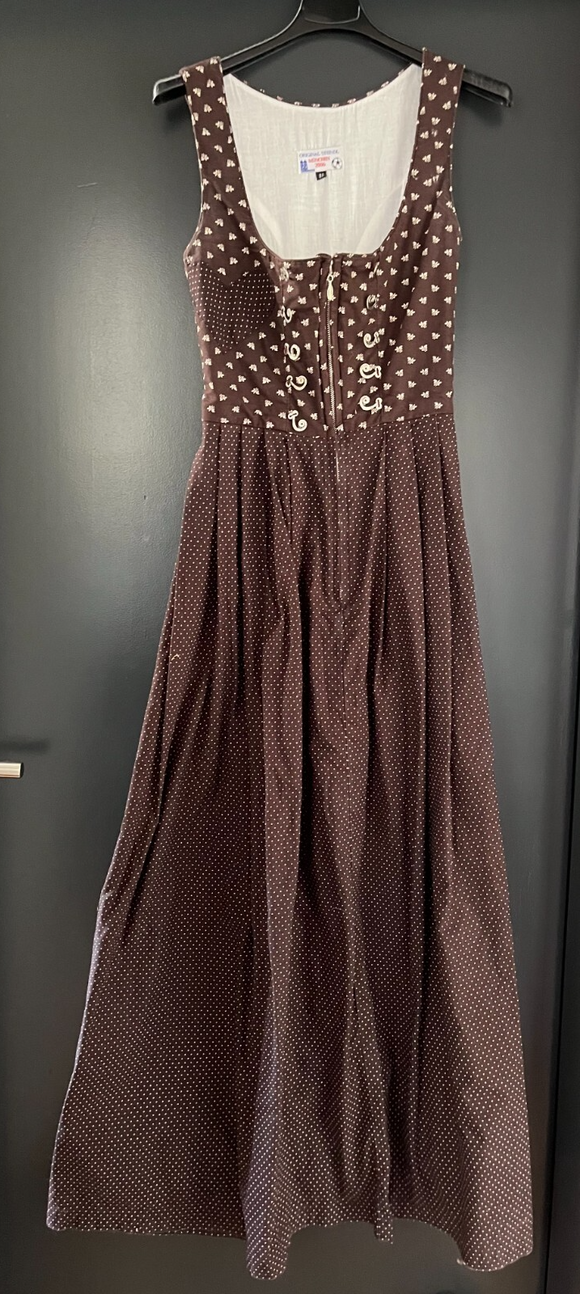 Damen Trachten Dirndl ärmellos braun, weiß gemustert ca. Gr. 32 v. Steindl