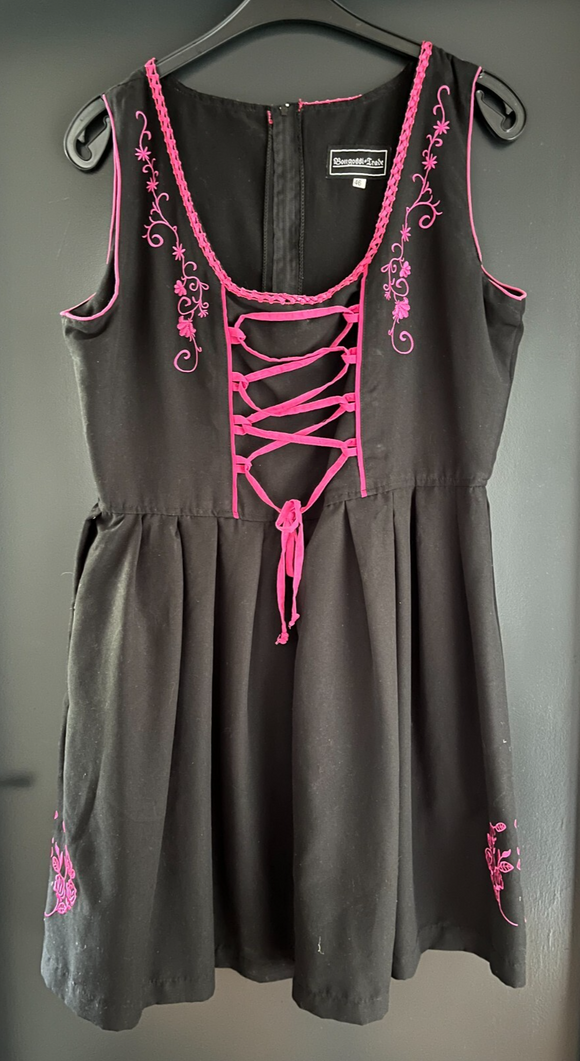 Damen Trachten Dirndl ärmellos schwarz Rosa Stickerei ca. Gr. 46 v. Bongossi