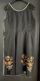 Damen Trachten Dirndl ärmellos Schwarz mit Blumenstickerei ca. Gr. 50