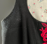 Damen Trachten Dirndl ärmellos schwarz, rote Stickerei ca. Gr. 42