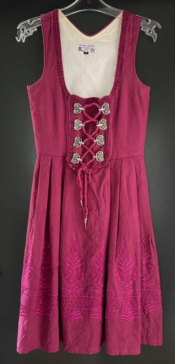 Damen Trachten Dirndl ärmellos Lila mit Stickerei ca. Gr. 36 v. Steindl