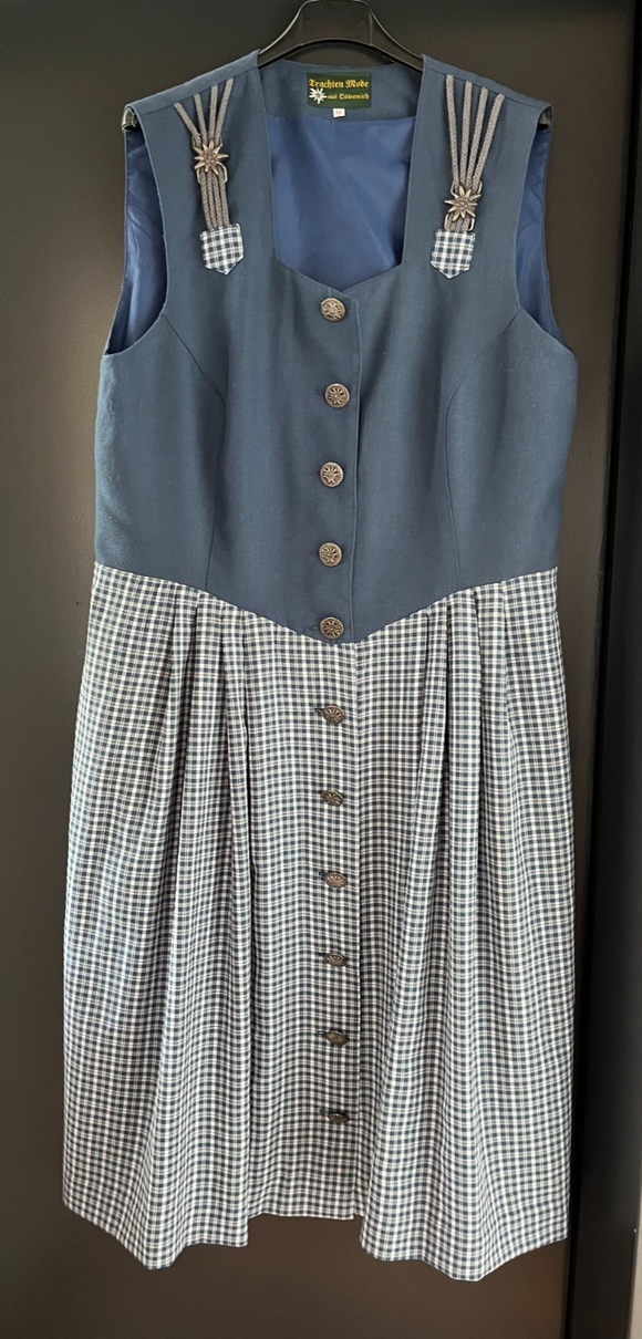 Damen Trachten Dirndl ärmellos blau weiß gemustert Gr. 44 v. Trachten Mode