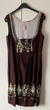 Damen Trachten Dirndl ärmellos Braun Stickerei Baumwolle Gr. 46 v. Rose Dirndl