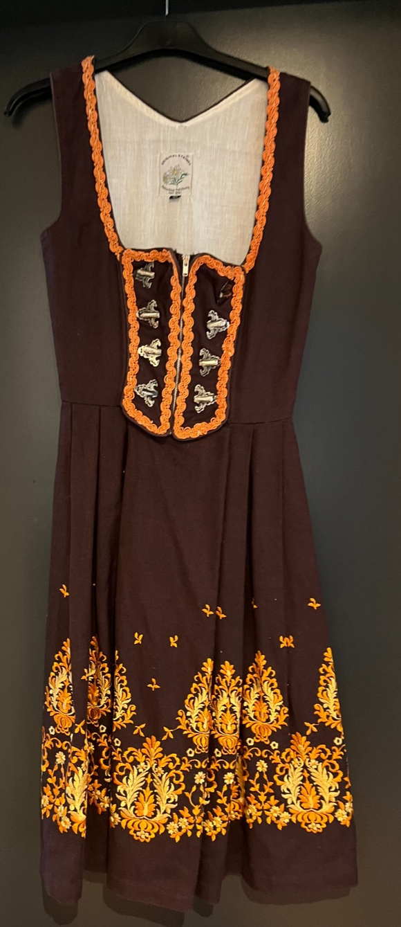 Damen Trachten Dirndl ärmellos Braun mit Oranger Stickerei ca. Gr. 34 v. Steindl