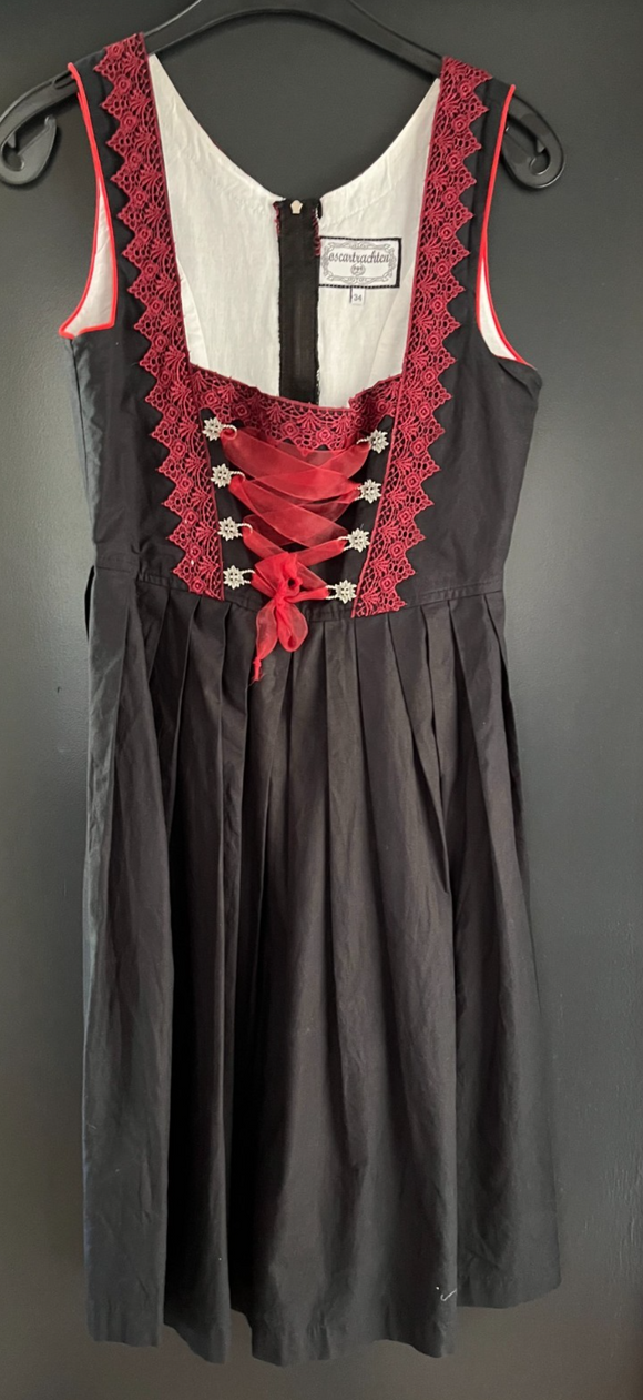 Damen Trachten Dirndl ärmellos Schwarz mit roter Borte Gr. 34 v. Oscartrachten