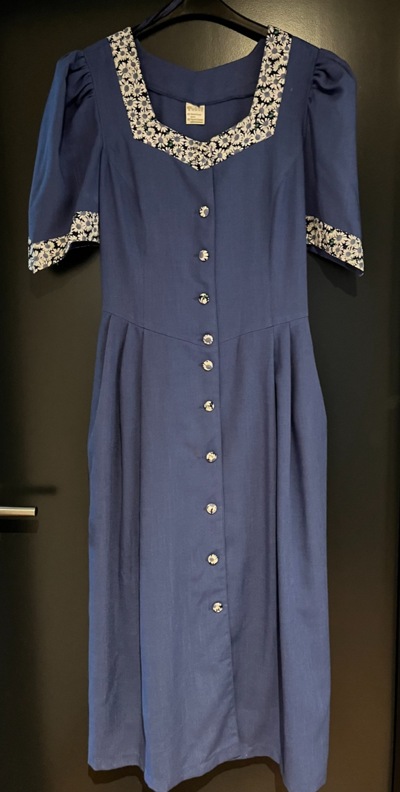 Damen Trachten Dirndl kurzarm Blau mit Blumenmuster ca. Gr. 40