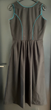 Damen Trachten Dirndl ärmellos schwarz, hellblau Gr. 40/42 v. Port Louis