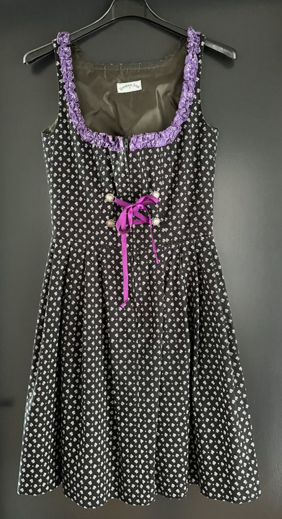 Damen Trachten Dirndl ärmellos schwarz-weiß, lila ca. Gr. 32 v. Trachten-Vogl