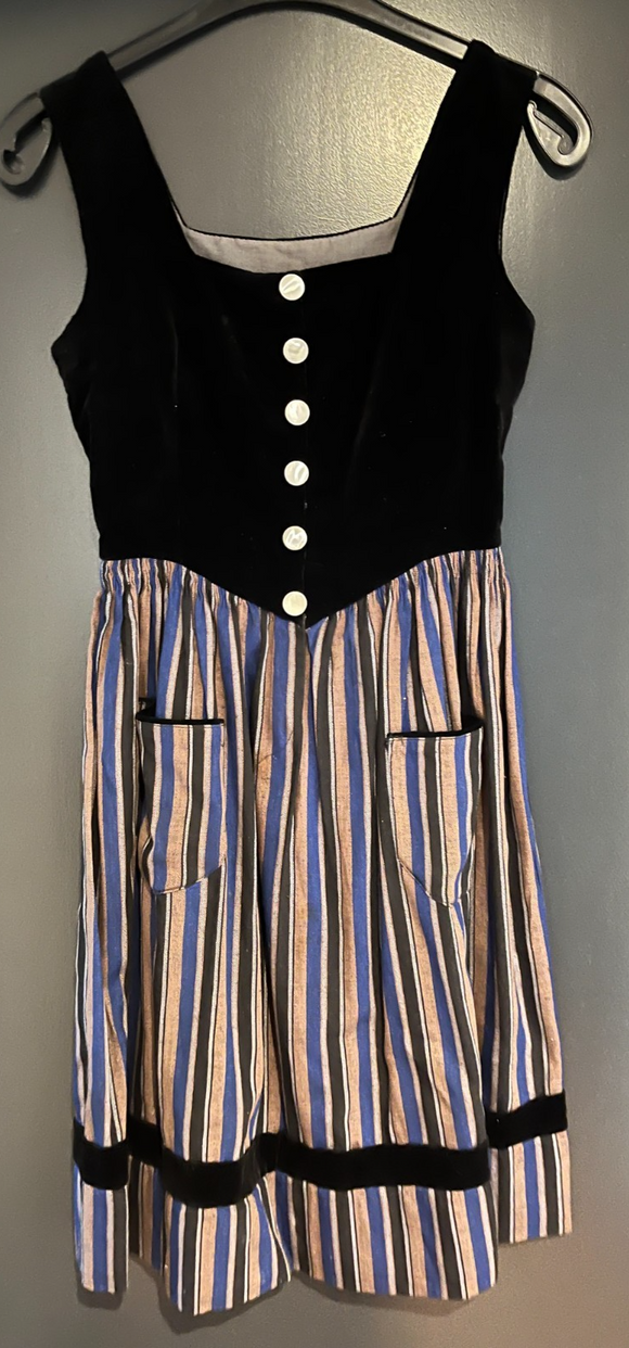 Damen Trachten Dirndl ärmellos Schwarz Samt, Rock gemustert ca. Gr. 36