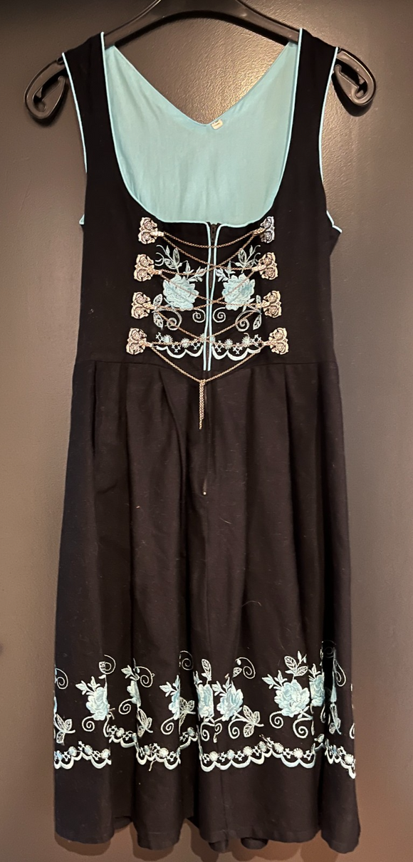 Damen Trachten Dirndl ärmellos Schwarz, Hellblaue Stickerei ca. Gr. 38