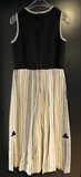 Damen Trachten Dirndl ärmellos Schwarz, Beige gemustert Gr. 40 v. Reseder