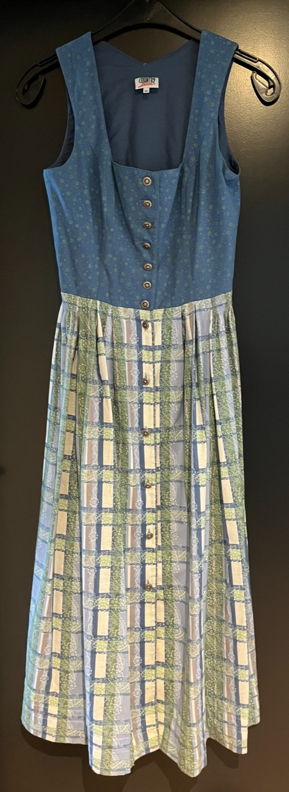 Damen Trachten Dirndl ärmellos mehrfarbig gemustert a. Gr. 36 v. Country Line