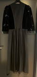Damen Trachten Dirndl 3/4 Arm Schwarz mit Blumenstickerei ca. Gr. 40 v. Distler
