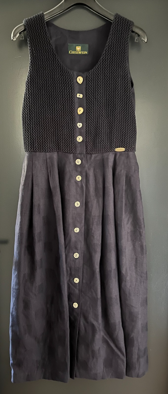 Damen Trachten Dirndl ärmellos Marineblau mit Strick ca. Gr. 40 v. Giesswein