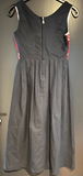 Damen Trachten Dirndl ärmellos Schwarz, Rot gemustert Gr. 34 v. Oscartrachten