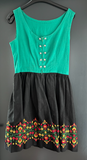 Damen Trachten Dirndl ärmellos Grün, Schwarz mit Stickerei ca. Gr. 44