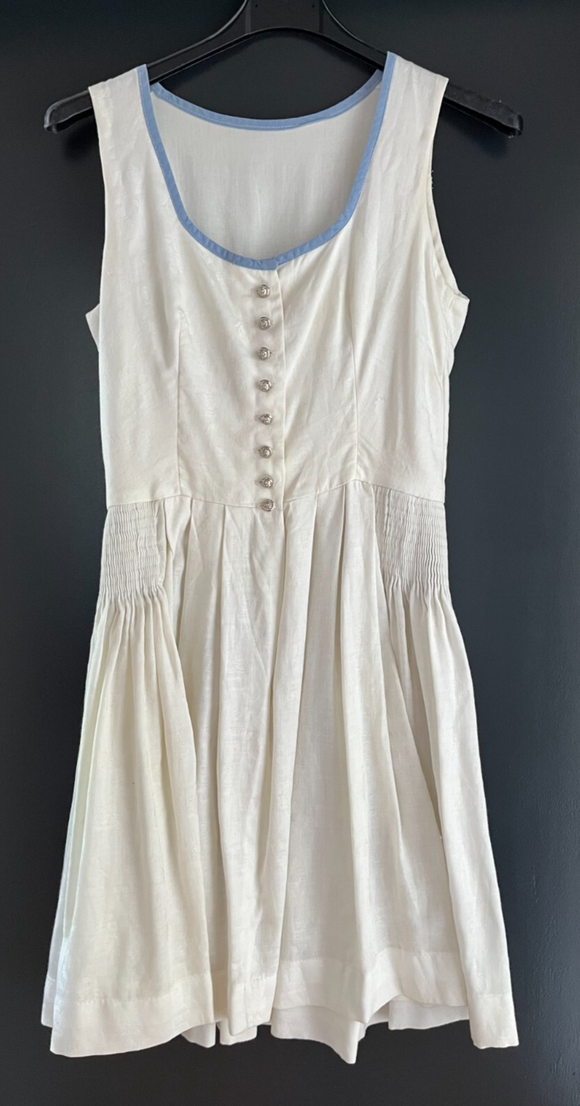 Damen Trachten Dirndl ärmellos weiß gemustert ca. Gr. 34