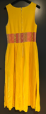 Damen Trachten Dirndl ärmellos Gelb mit Stickerei ca. Gr. 38 v. Reseder