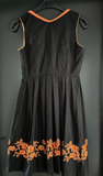 Damen Trachten Dirndl ärmellos Schwarz, Orange Stickerei ca. Gr. 36 v. Oscar