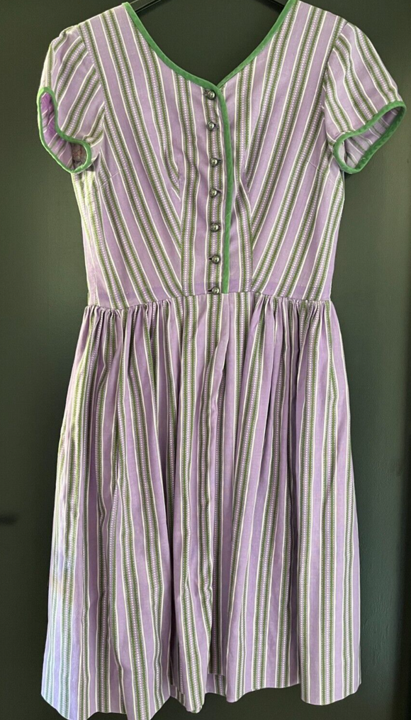 Damen Trachten Dirndl kurzarm lila grün gemustert ca. Gr. 44