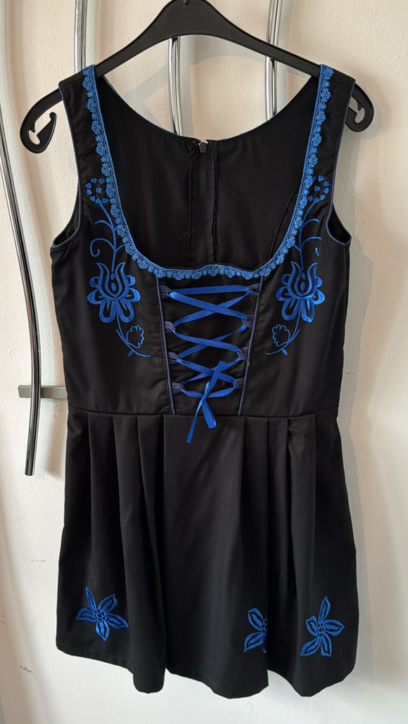 Damen Trachten Dirndl ärmellos schwarz blau m. Stickerei Gr. 44