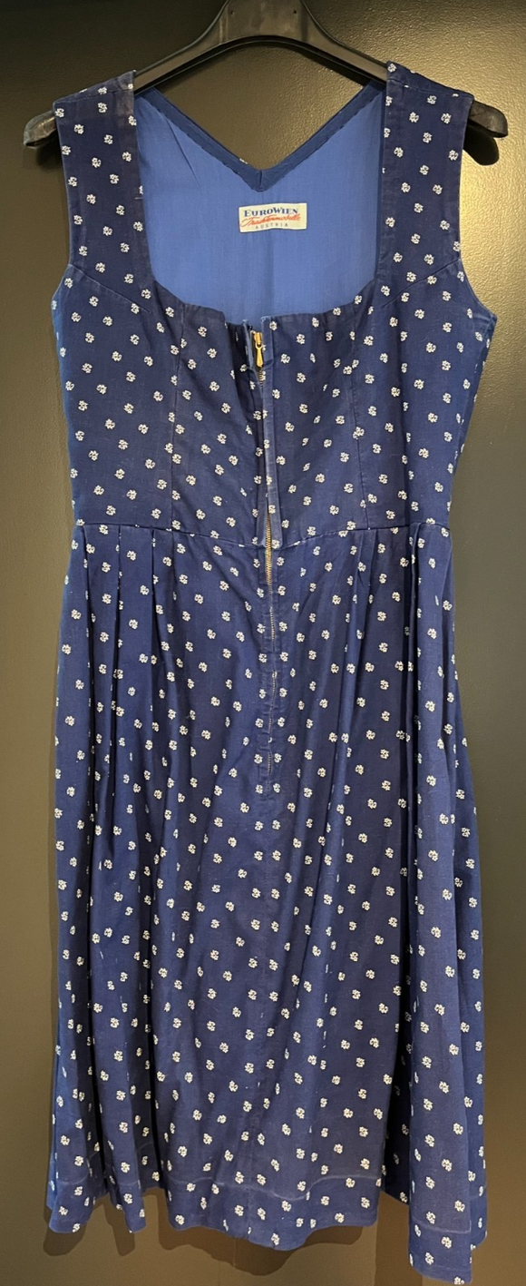 Damen Trachten Dirndl ärmellos Blau, Weiß gemustert ca. Gr. 34 v. Eurowien