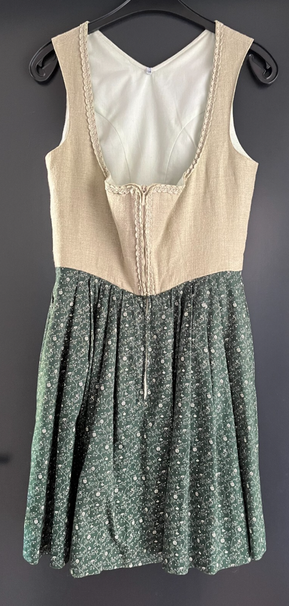 Damen Trachten Dirndl ärmellos beige, grün-weiß gemustert ca. Gr. 38