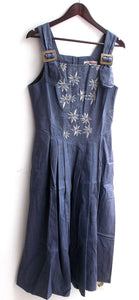 Damen Trachten Kleid ärmellos Leinen rauchblau m. Stickerei Gr. 40 v. Alphorn