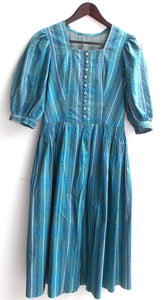 Damen Trachten Dirndl blau gestreift u. gemustert ca. Gr. 36